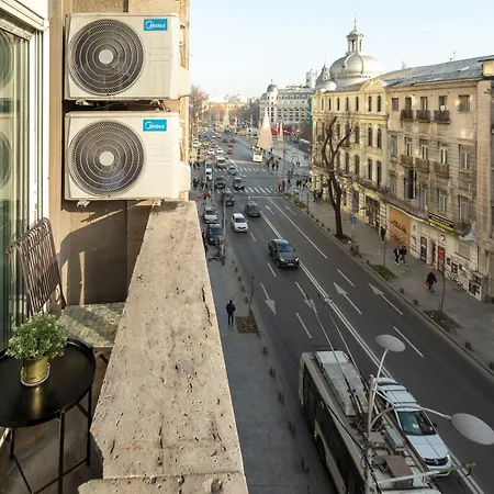 Avalon Modern Loft דירה